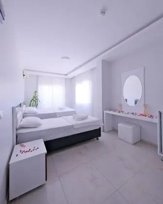 Classic, Deniz Manzaralı, Balkonlu