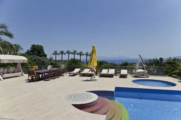 Standard Villa