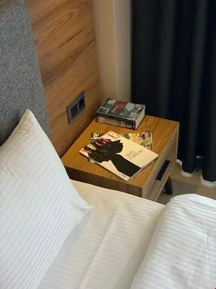 Standart Oda - Havuz Manzaralı