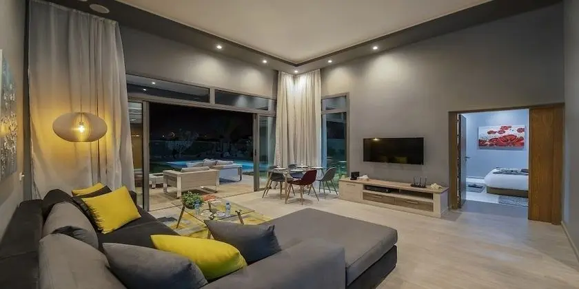 Deluxe Villa, 2 Yatak Odası, Kişiye Özel Havuzlu, Havuz Manzaralı