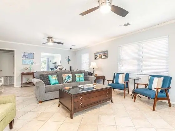 Ev, Birden Çok Yatak, Mutfak, Bahçe Manzaralı