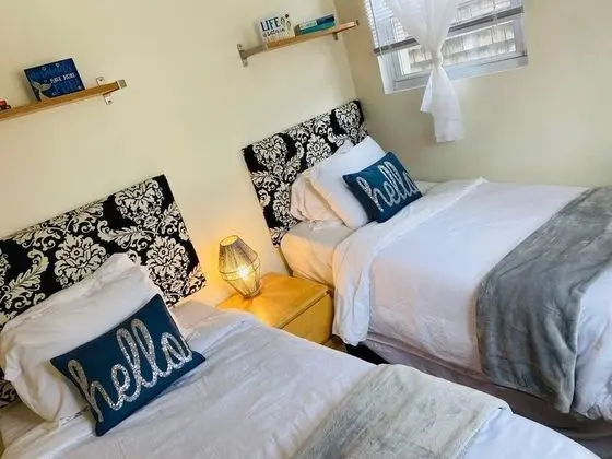 Süit, 3 Yatak Odası (8 Person Suite)
