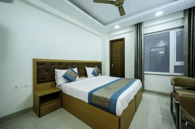 Deluxe Tek Büyük Yataklı Oda