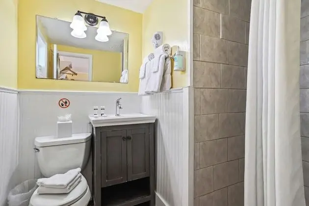 Standard Oda, 1 En Büyük (King) Boy Yatak, Sigara İçilmez, Özel Banyo