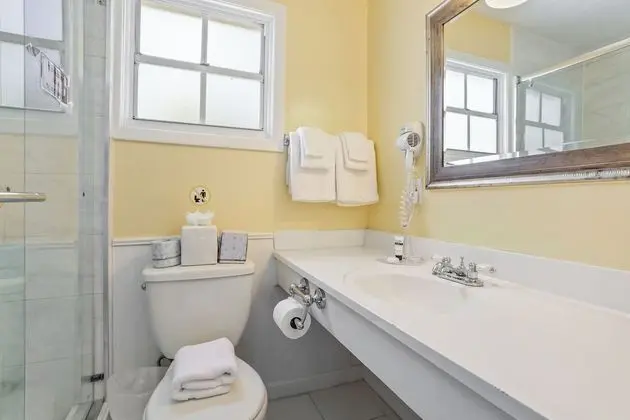 Standard Oda, 1 En Büyük (King) Boy Yatak, Sigara İçilmez, Özel Banyo
