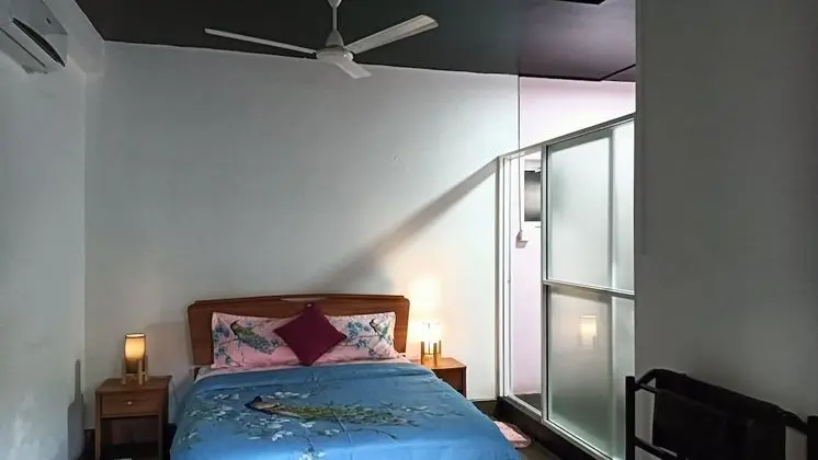 Büyük Yataklı Tek Kişilik Oda