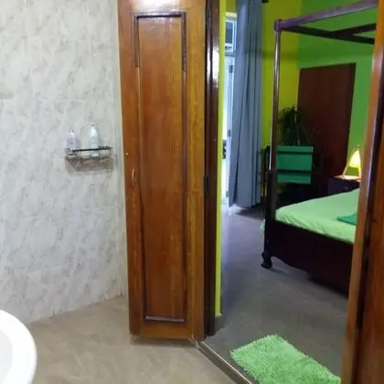 Tek Büyük Yataklı Oda