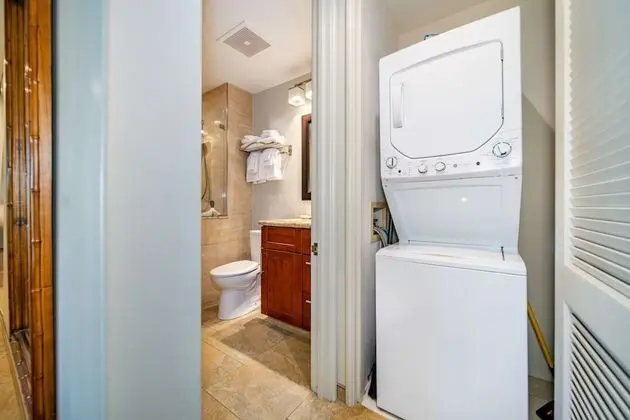 Oda, 1 Yatak Odası, Mutfak, Bahçeli (Private Lanai, W/D, A/C, Ground Floor)
