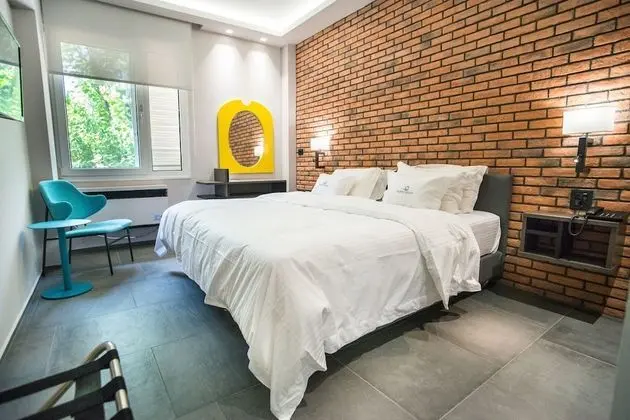 Tek Büyük Yataklı Oda (Lower Ground Floor)