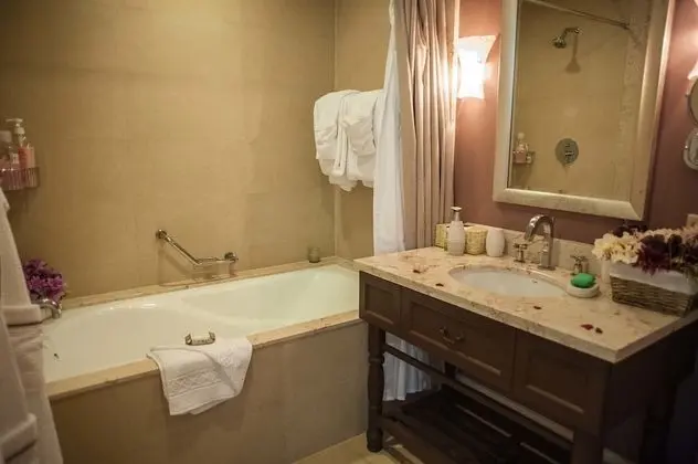 Luxury Apart Daire, 2 Yatak Odası, Plaj Manzaralı, Denize Sıfır