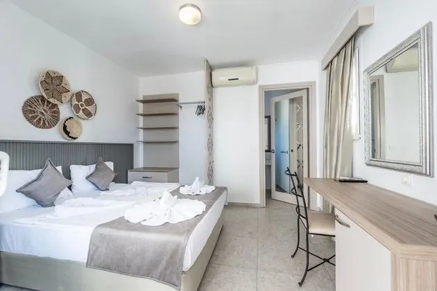 https://images.etstur.com/files/images/hotelImages/TR/53541/l/Paloma-Family-Club-Bitez-Genel-395060.jpg
