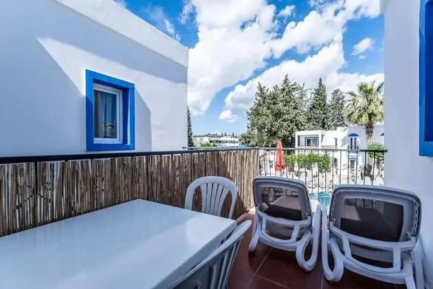 https://images.etstur.com/files/images/hotelImages/TR/53541/l/Paloma-Family-Club-Bitez-Genel-395100.jpg