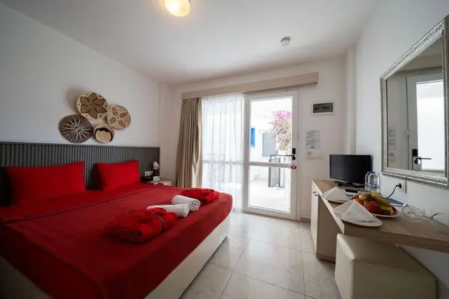 https://images.etstur.com/imgproxy/resize/2560x1440/files/images/hotelImages/etsrooms/428/Paloma_Family_Club_Bitez_20250915101232_1.jpg