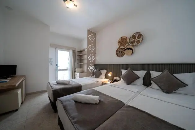 https://images.etstur.com/imgproxy/resize/2560x1440/files/images/hotelImages/etsrooms/428/Paloma_Family_Club_Bitez_20250915101320_0.jpg