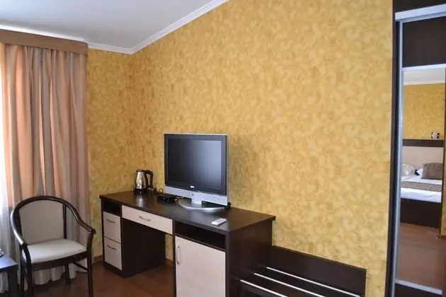Comfort Tek Büyük veya İki Ayrı Yataklı Oda