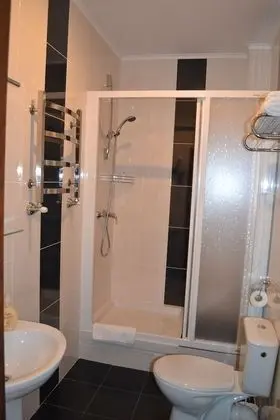 Comfort Tek Büyük veya İki Ayrı Yataklı Oda