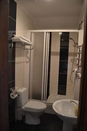 Comfort Tek Büyük veya İki Ayrı Yataklı Oda