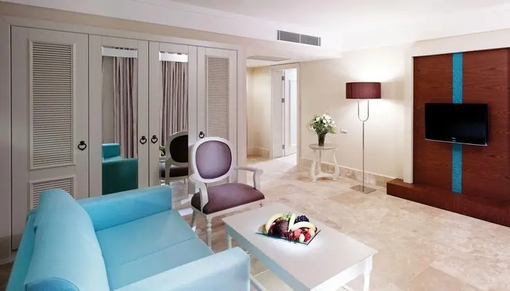 https://images.etstur.com/files/images/hotelImages/TR/51271/l/Paloma-Pasha-Genel-383305.jpg