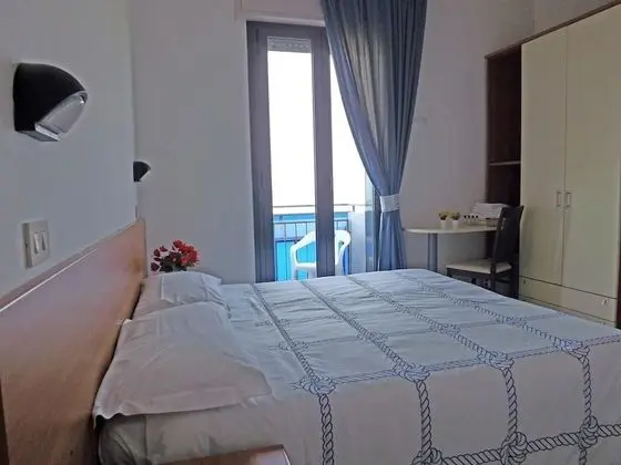 Economy Tek Büyük Yataklı Oda, Balkon, Şehir Manzaralı
