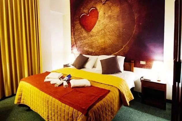 Tek Büyük Yataklı Oda, Balkon