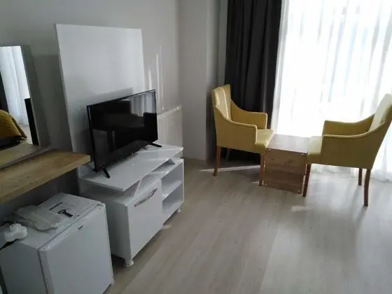 Tek Büyük Yataklı Oda (30m2)