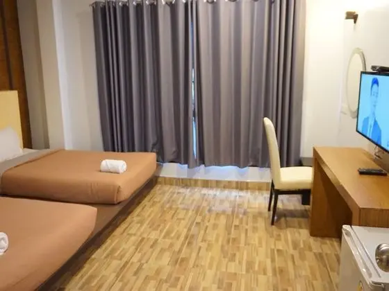 Standard Twin Room