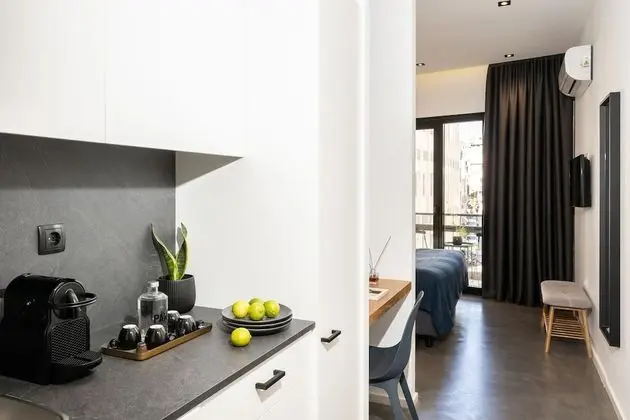 Premium Tek Büyük Yataklı Oda, Balkon, Şehir Manzaralı