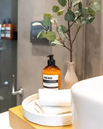 Premium Tek Büyük Yataklı Oda, Balkon, Şehir Manzaralı