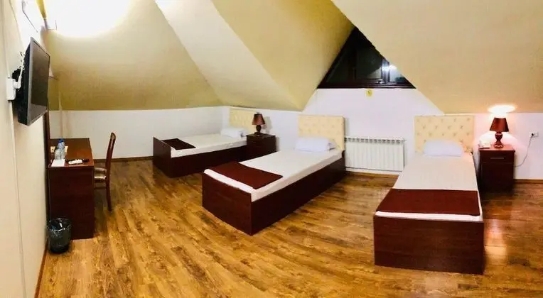 Standard Üç Kişilik Oda