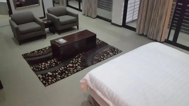 Executive Tek Büyük Yataklı Oda