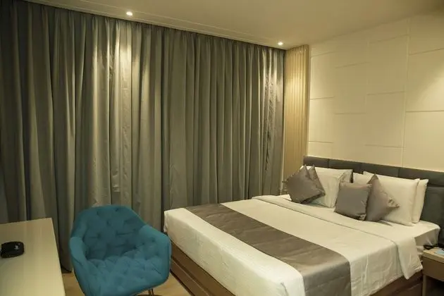 Luxury Tek Büyük Yataklı Oda