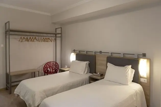 Tek Büyük veya İki Ayrı Yataklı Oda