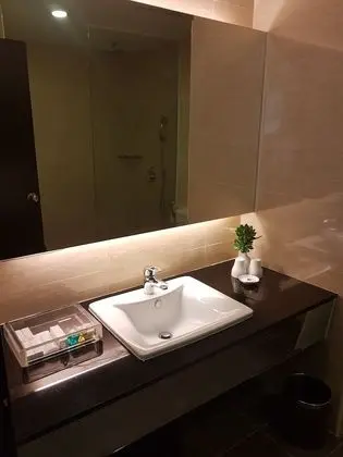Superior Oda, Havuz Manzaralı