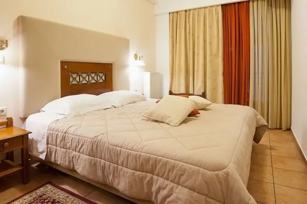 Tek Büyük veya İki Ayrı Yataklı Oda