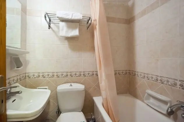 Tek Büyük veya İki Ayrı Yataklı Oda