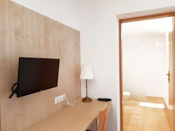 Tek Büyük Yataklı Oda, Dağ Manzaralı