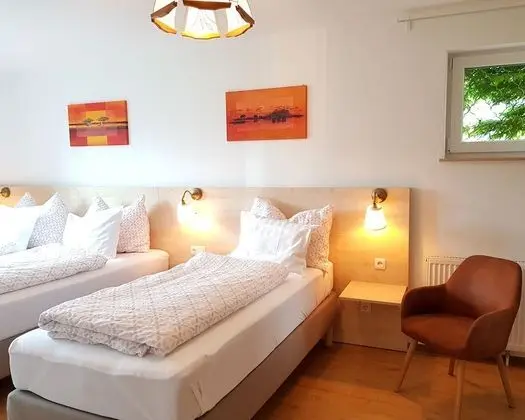 Üç Kişilik Oda, Dağ Manzaralı