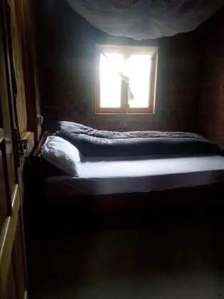 Basic Tek Büyük Yataklı Oda, Tepe Manzaralı
