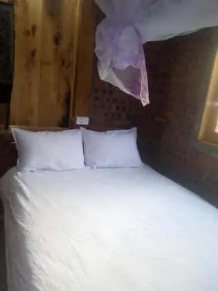 Basic Tek Büyük Yataklı Oda, Tepe Manzaralı