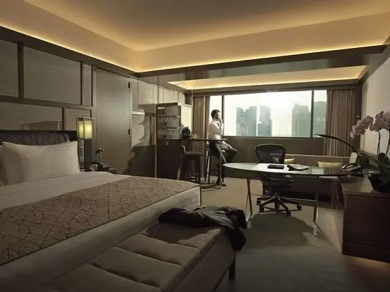 Pacific Club Room
