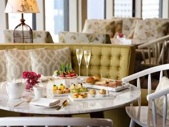 Pacific Club Room