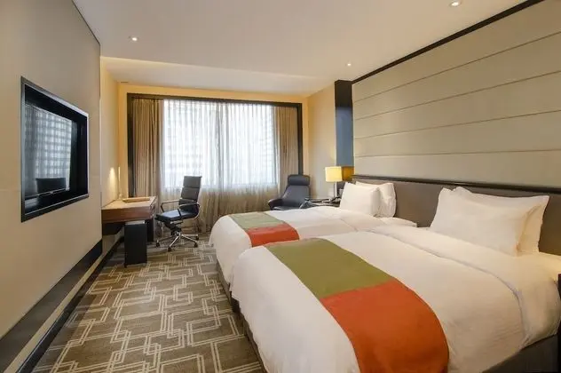 Premier Twin Room
