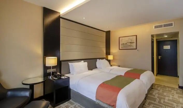 Premier Twin Room
