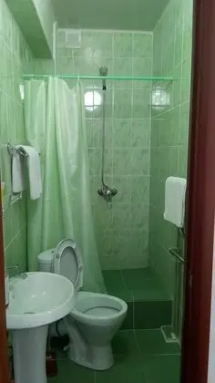 Basic Tek Büyük veya İki Ayrı Yataklı Oda