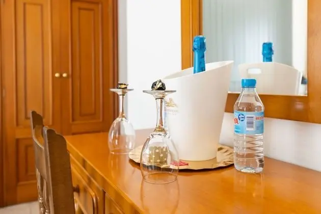 Superior Tek Büyük Yataklı Oda, 1 Çift Kişilik veya 2 Tek Kişilik Yatak, Balkon