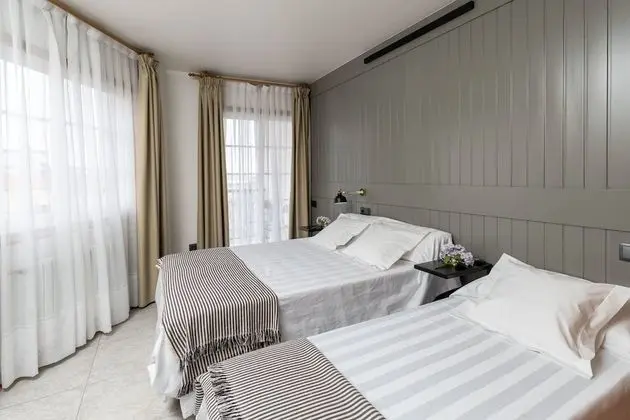 Superior Tek Büyük Yataklı Oda, 1 Çift Kişilik veya 2 Tek Kişilik Yatak, Balkon