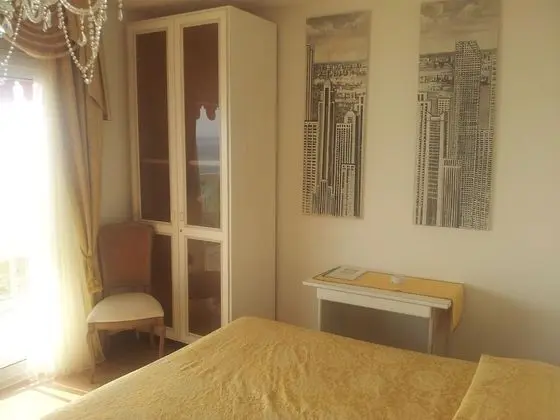 Standard Tek Büyük Yataklı Oda