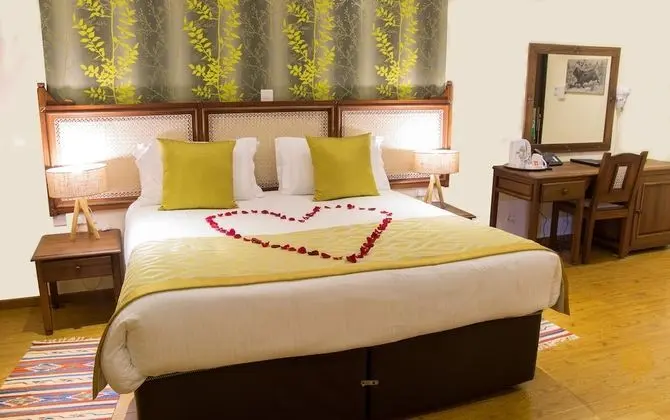 Kır Evi, Bahçe Manzaralı