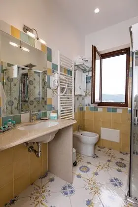 Deluxe Tek Büyük veya İki Ayrı Yataklı Oda