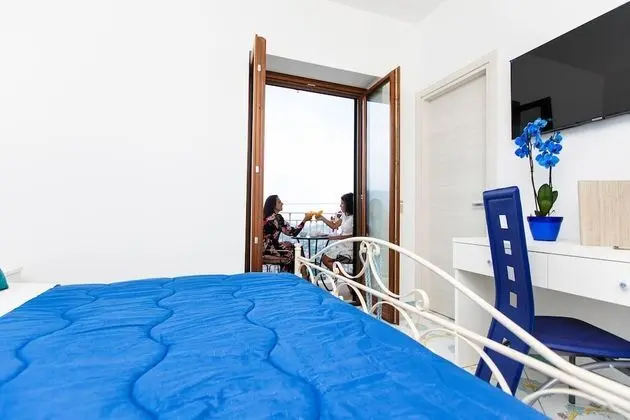 Panoramic Tek Büyük veya İki Ayrı Yataklı Oda